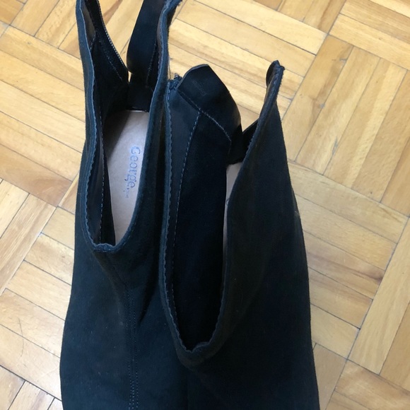 3 for 30$/ dark green suede boots - Picture 4 of 4